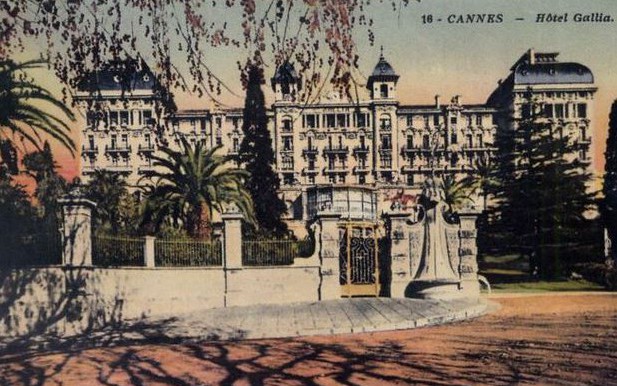Cannes - PARCOURS PEDESTRE - QUARTIER MONTFLEURY 
