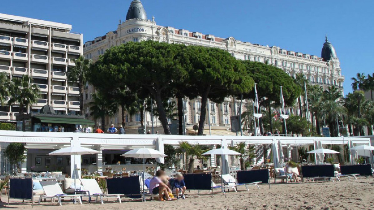 Cannes City Life - Plage du Festival